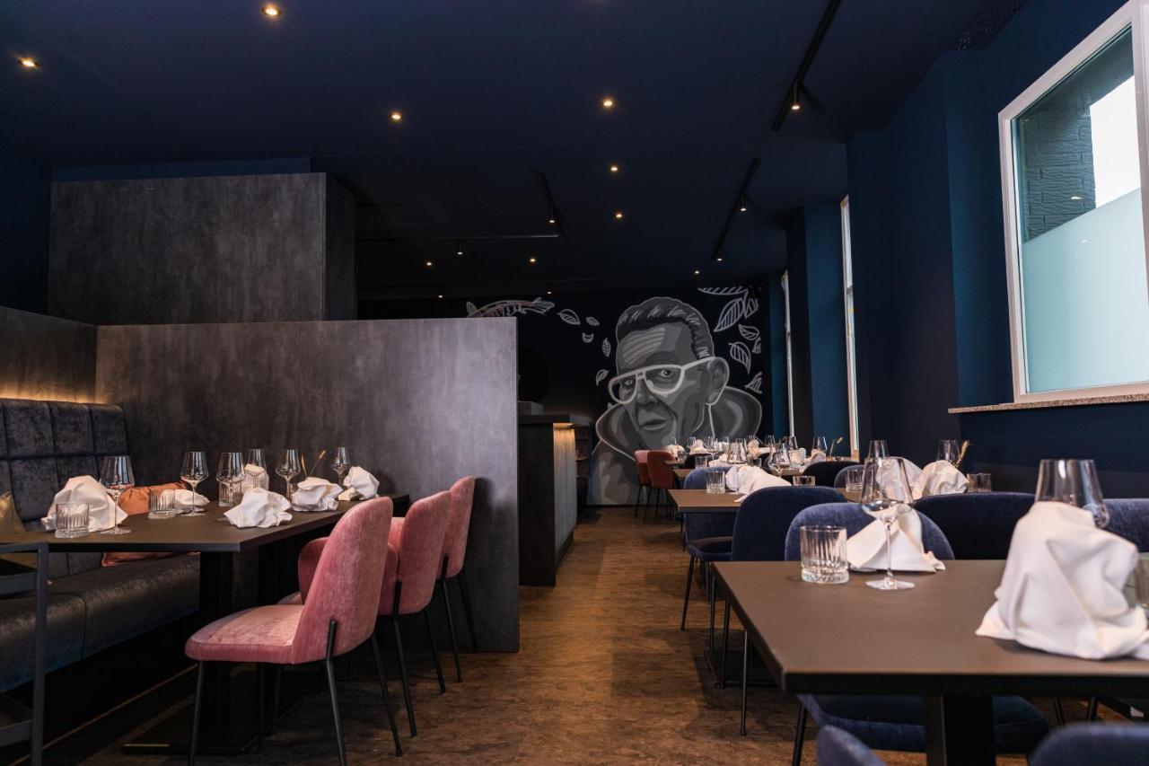 Monopol Hotel 3*